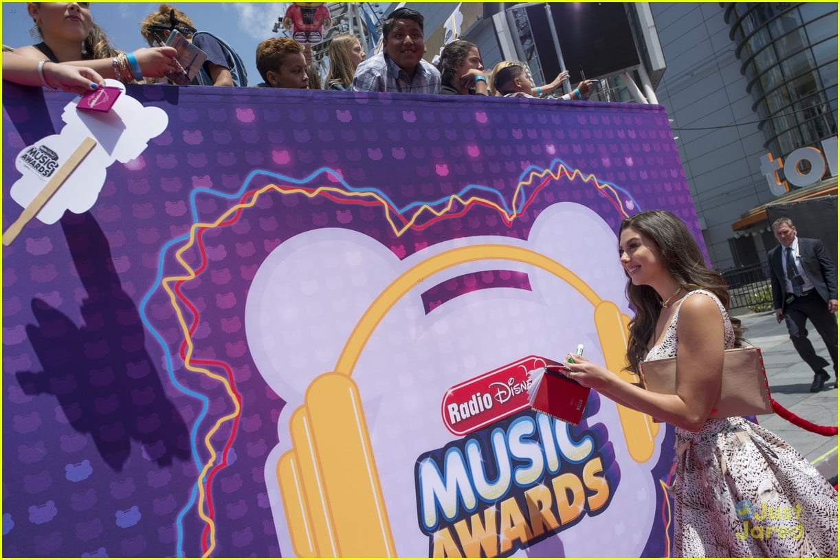 Kira Kosarin Isabela Moner Hit Radio Disney Music Awards 2016 Photo