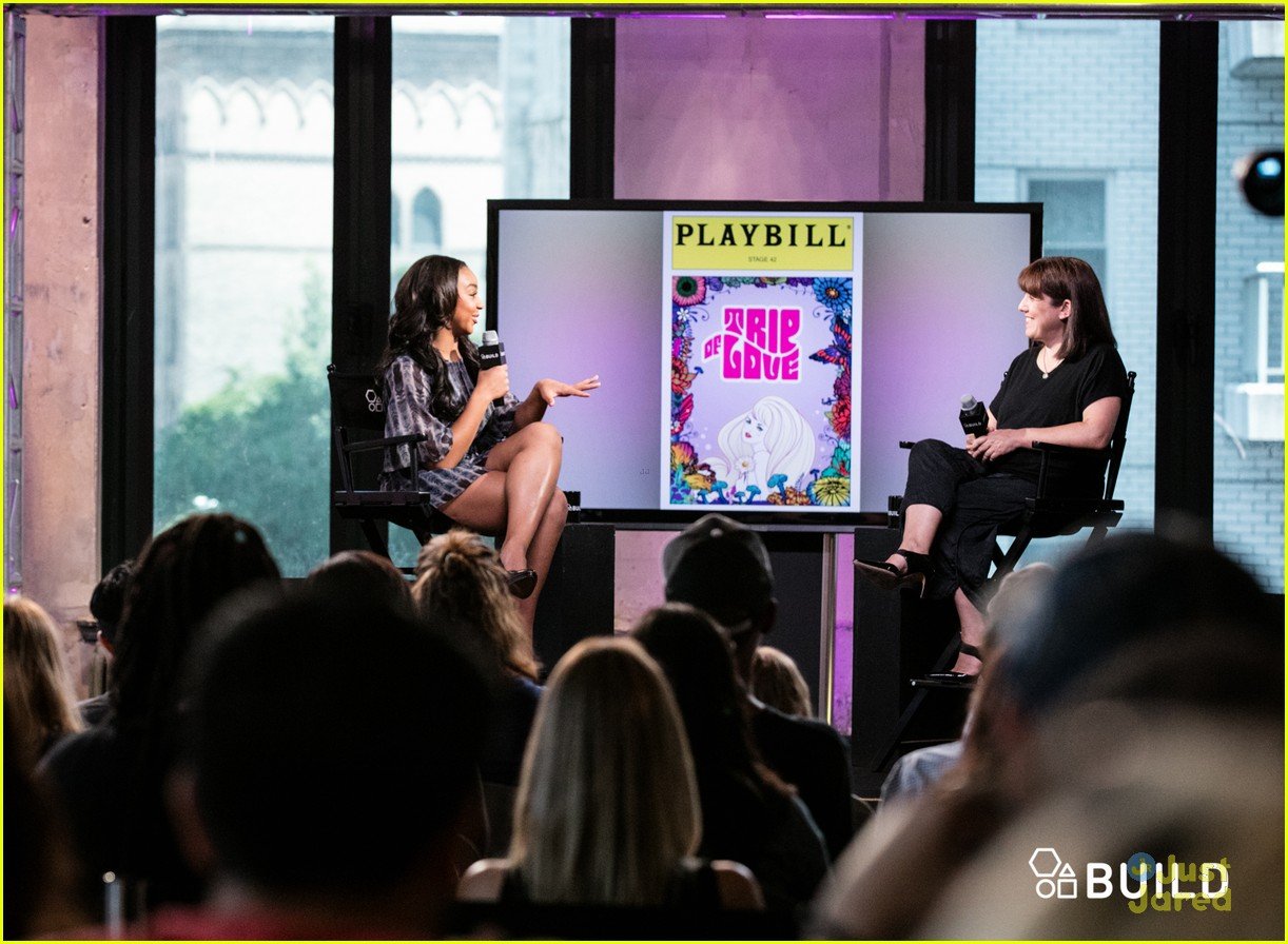 Nia Sioux Dishes On Dancing On Stage Screen At AOL Build Photo