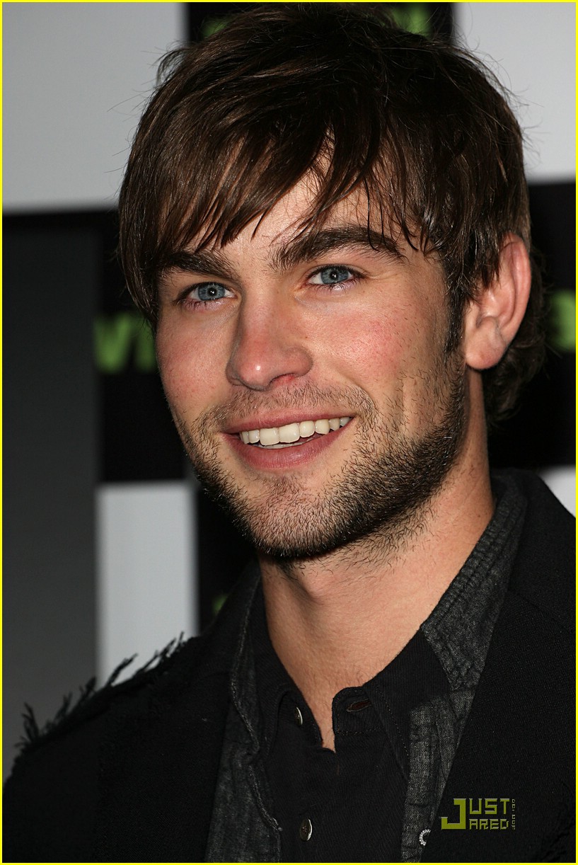 chace crawford oxford street lights 15