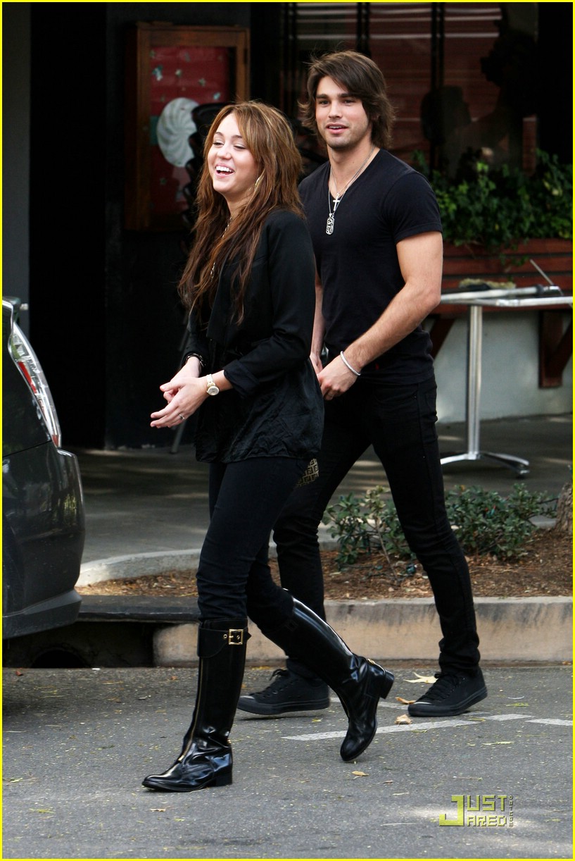 miley justin rockycola lunch 10