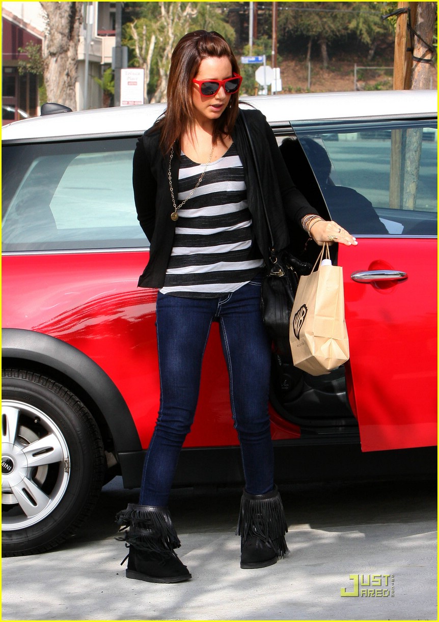 ashley tisdale red sunglasses 10