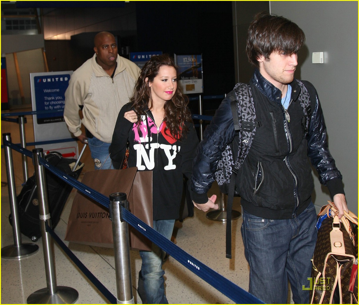 ashley tisdale jared murillo jfk airport 07