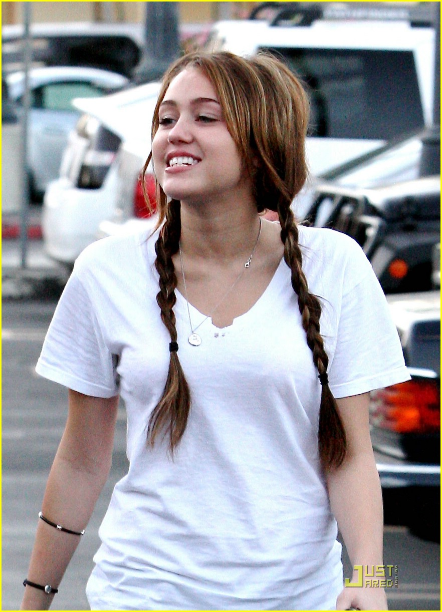 miley cyrus chinese lunch 04