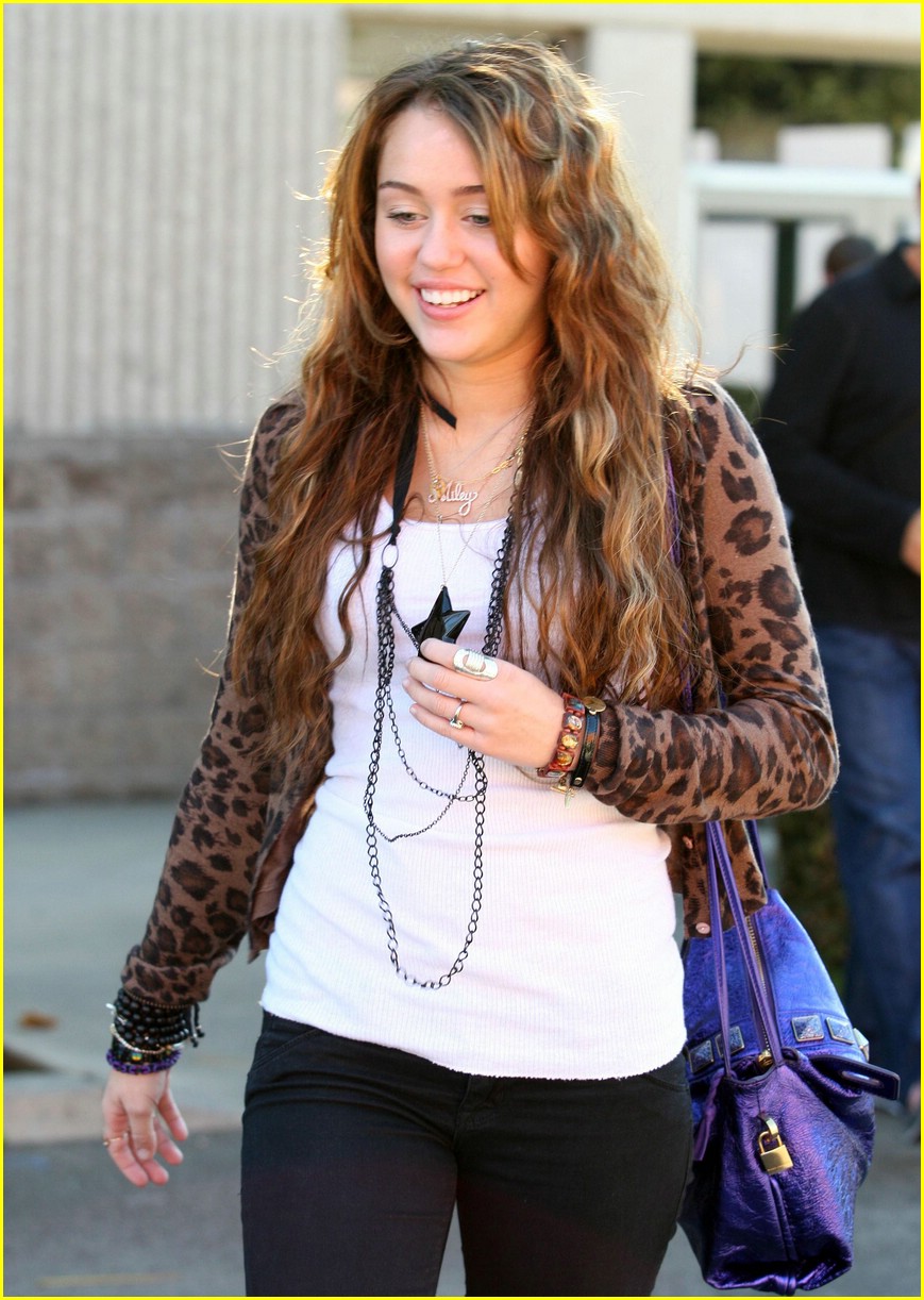 miley cyrus girls day out 03