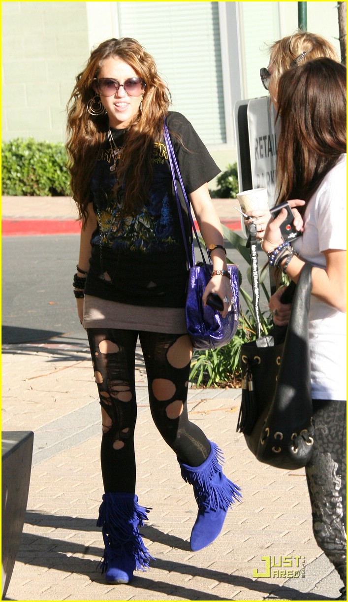 miley cyrus girls day out 22