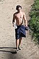 zac efron hollywood hills workout 05