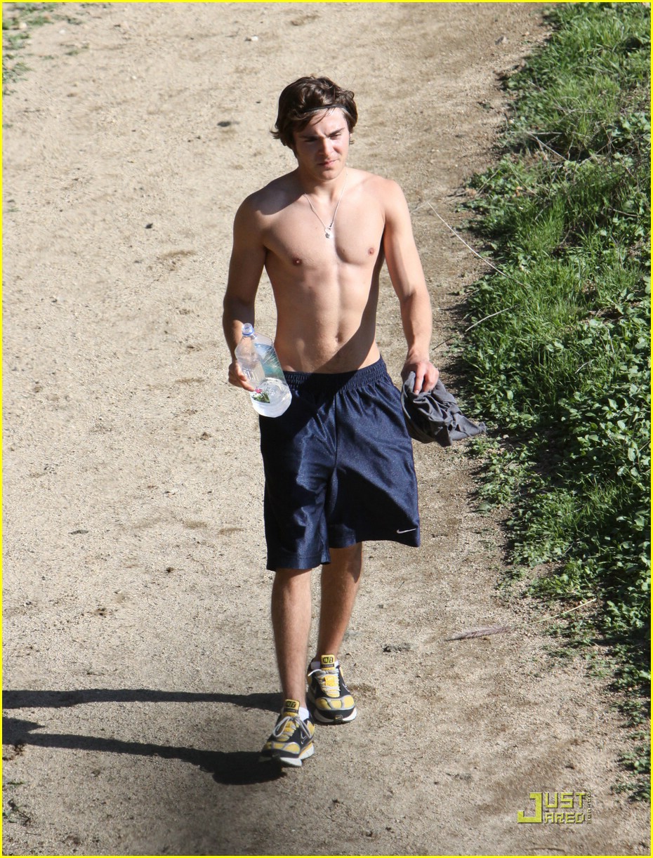 zac efron hollywood hills workout 05