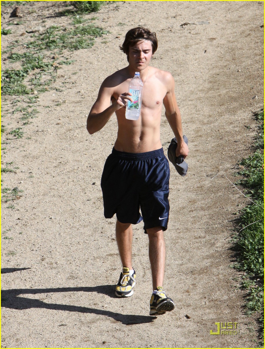 zac efron hollywood hills workout 14