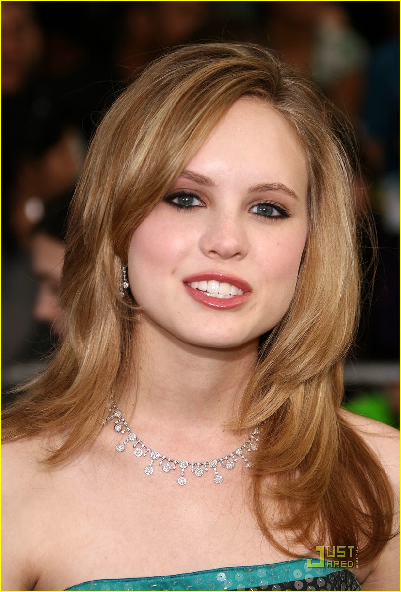 meaghan martin 3d premiere 05