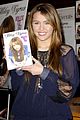 miley cyrus bn book signing 30