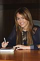 miley cyrus bn book signing 40