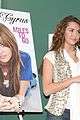 miley cyrus book signing 02