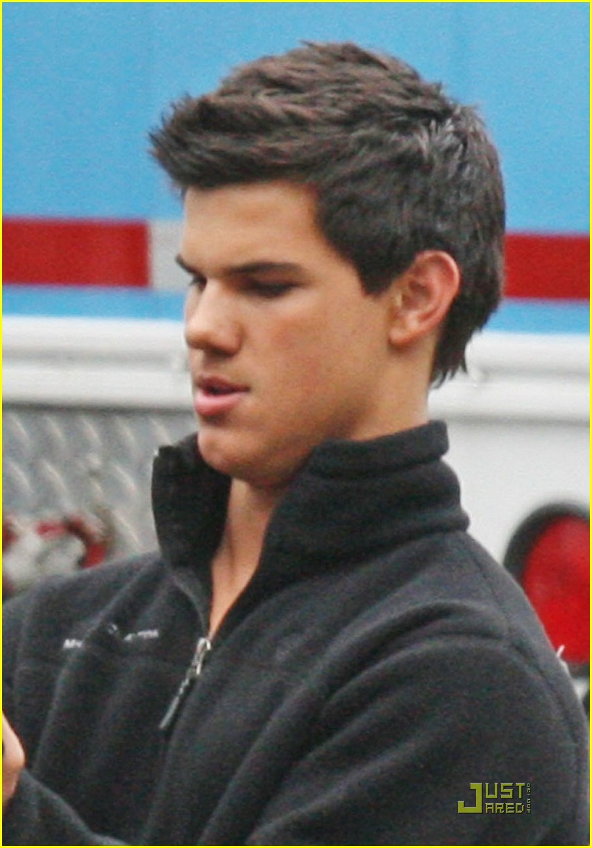 USA Today Video and More: What Lies Ahead For Taylor Lautner | Twilight  Lexicon