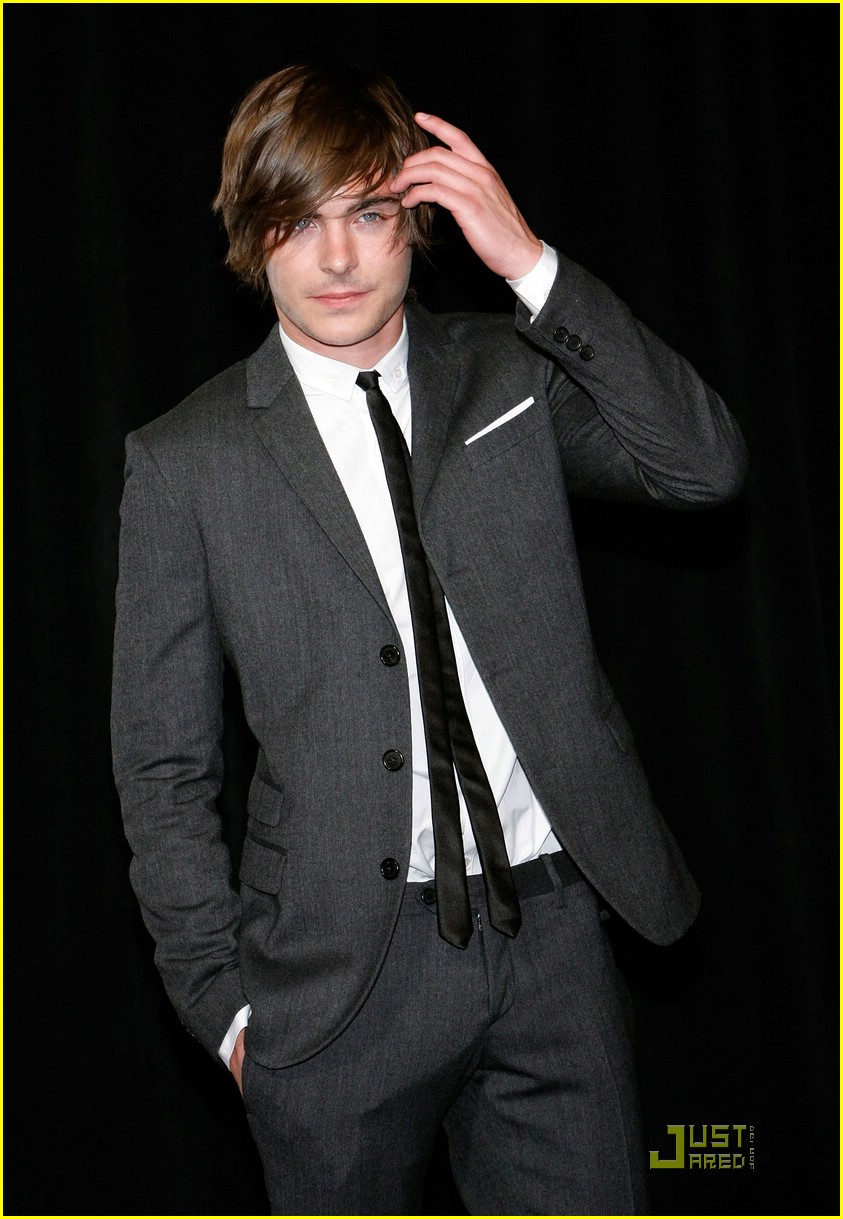 zac efron showest honors 03
