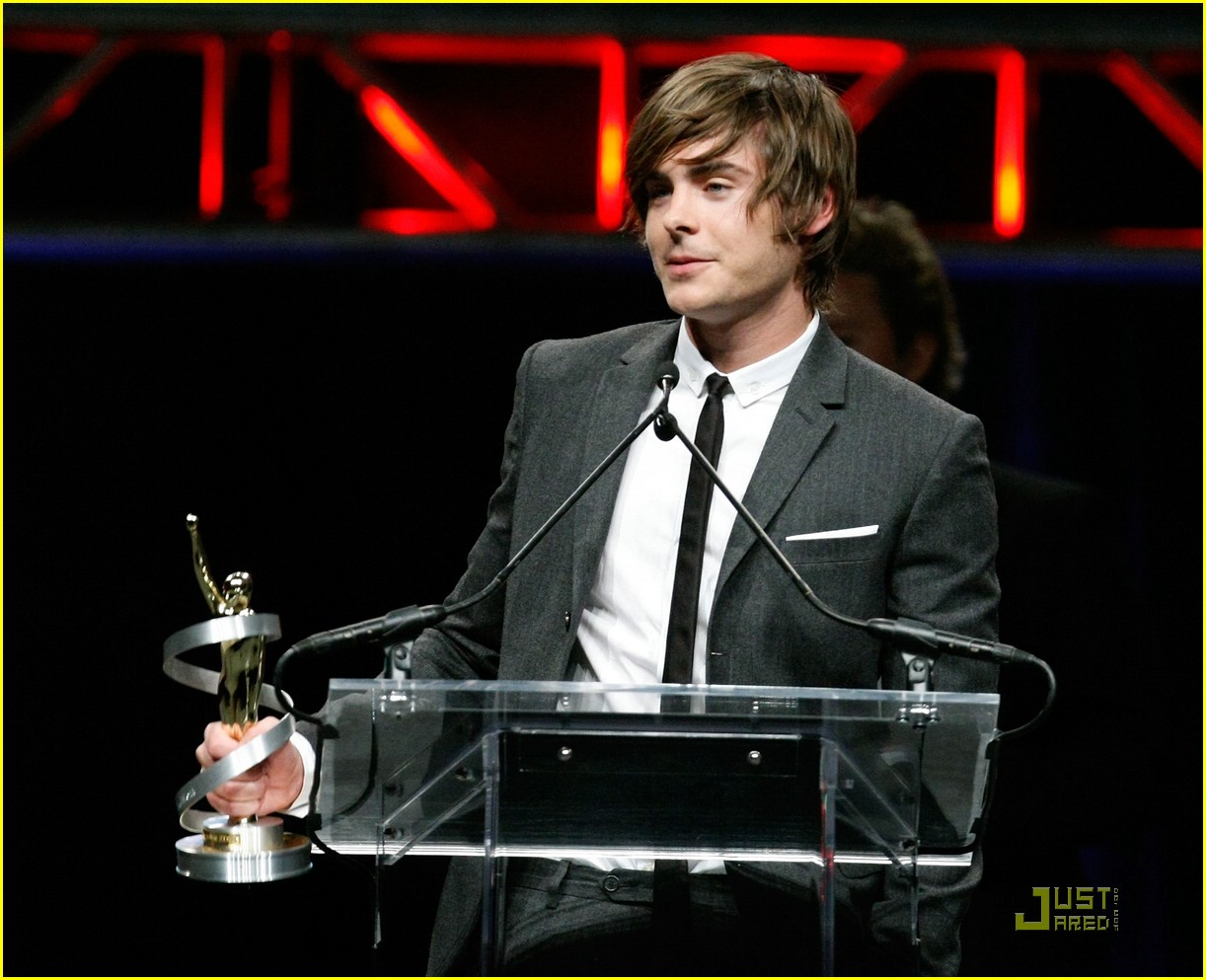 zac efron showest honors 15