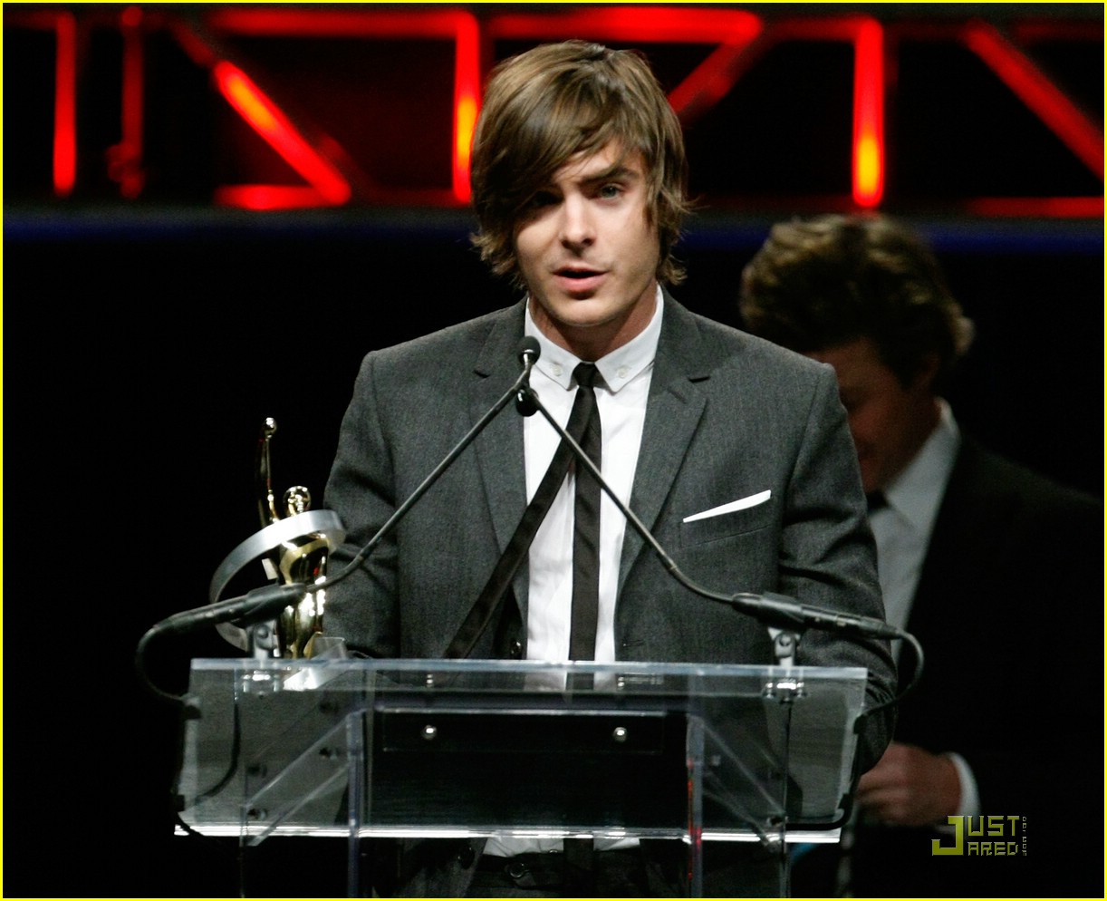zac efron showest honors 17