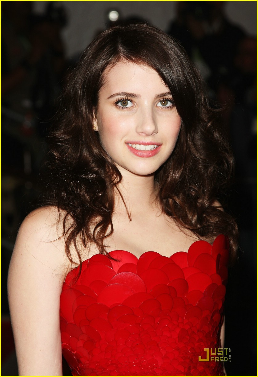 emma roberts costume couture 02