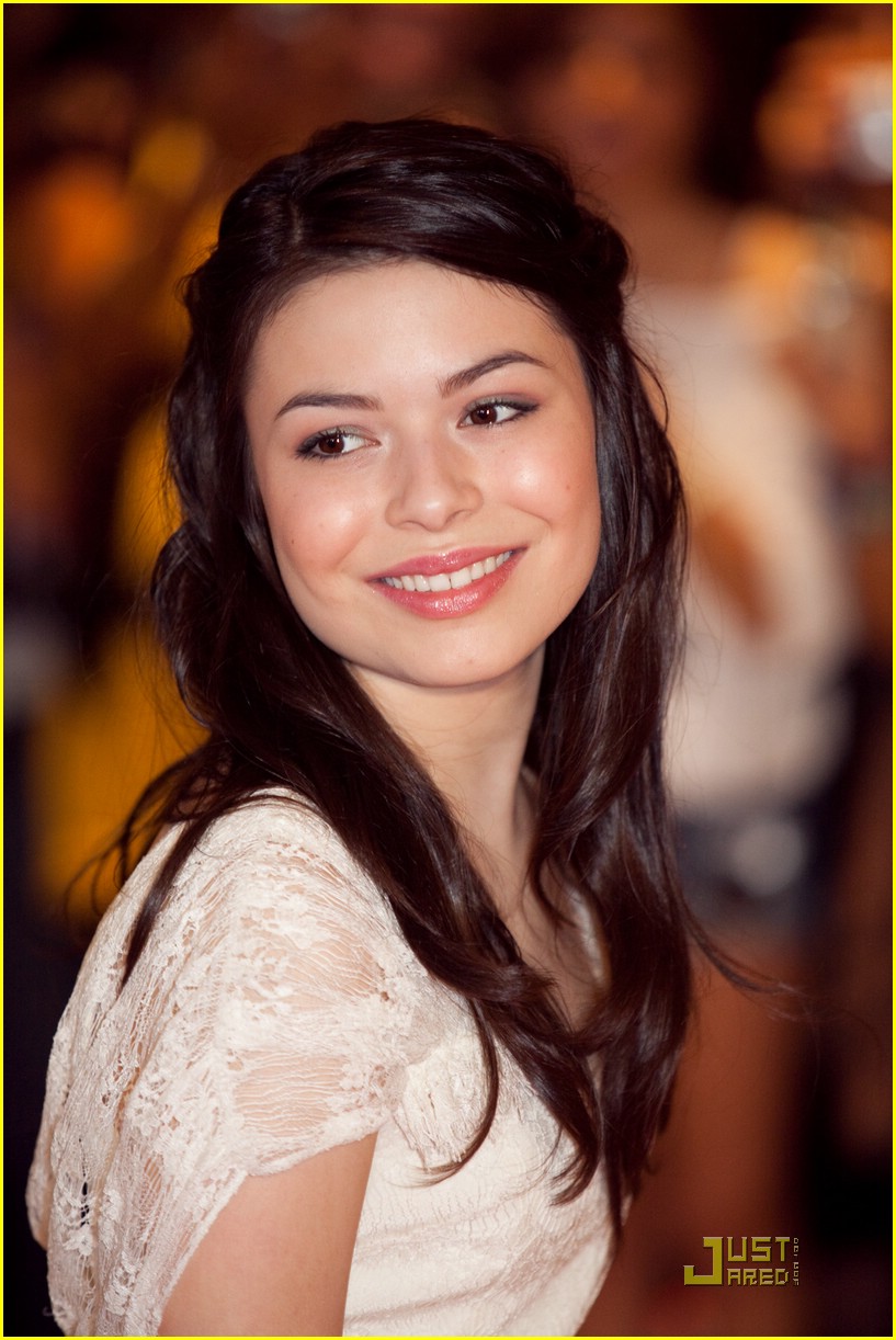 Miranda Cosgrove Fake