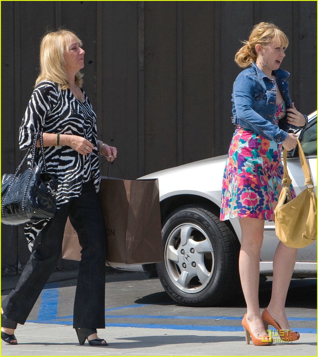 ashley tisdale mothers day 01