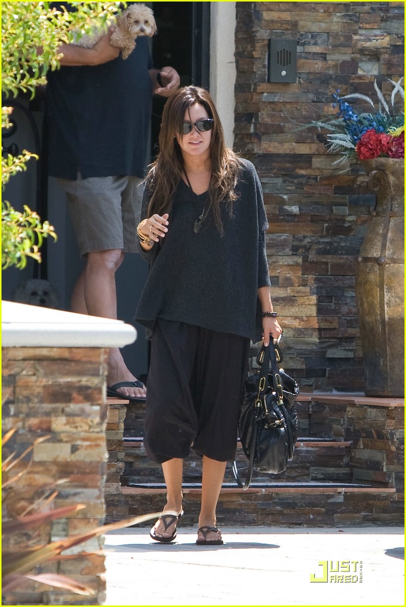 ashley tisdale mothers day 12