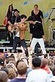 jonas brothers central park party 36