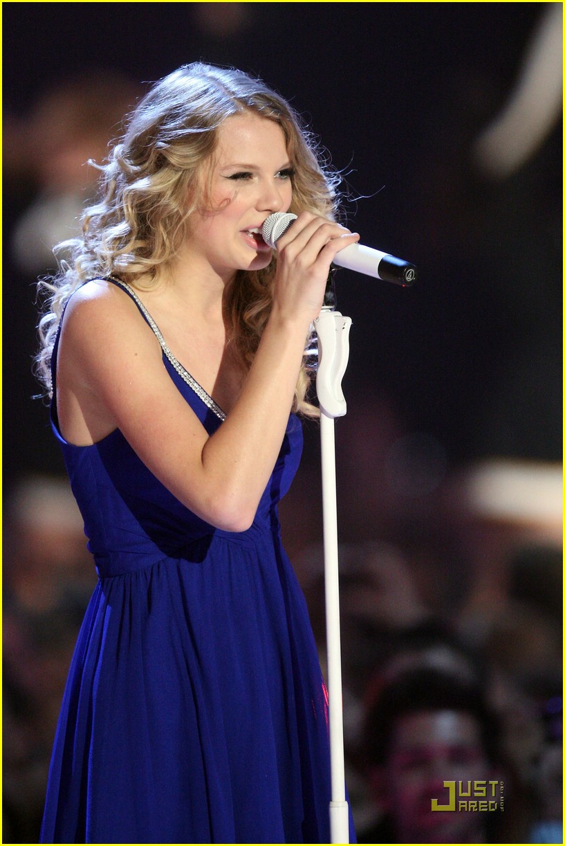 taylor swift video year 22