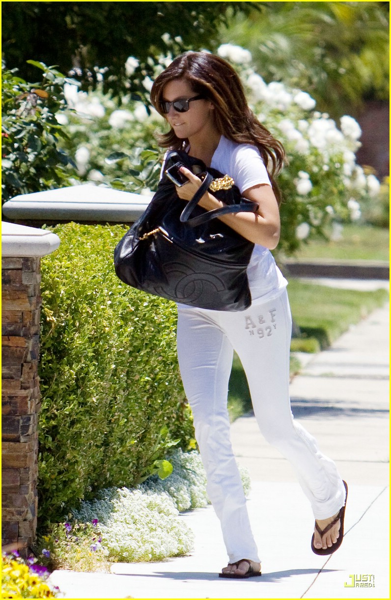 ashley tisdale hurry home 01