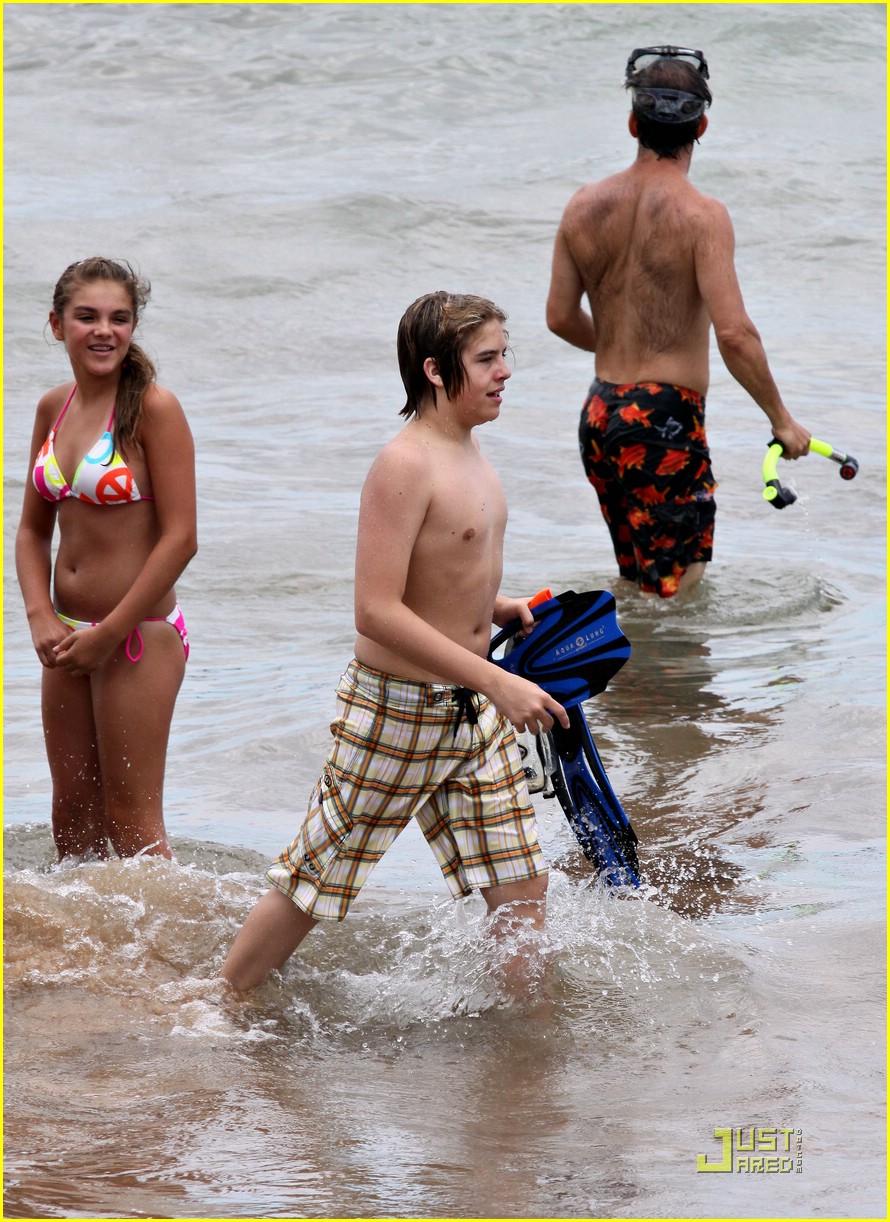 dylan cole sprouse snorkel hawaii 11