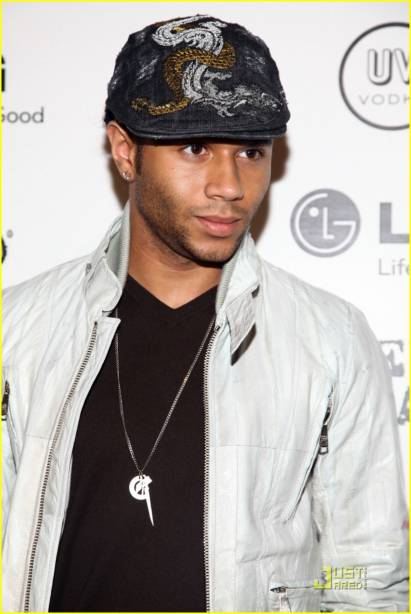 corbin bleu in touch icons 02