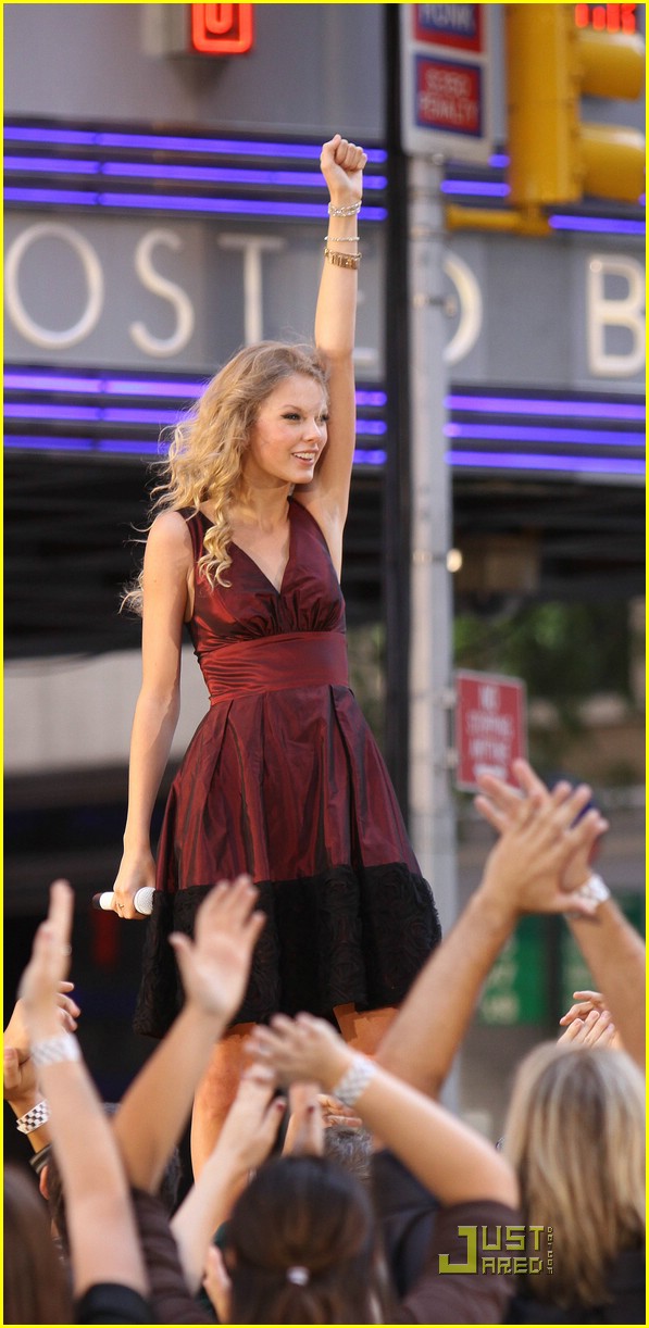 taylor swift taxi cab 02