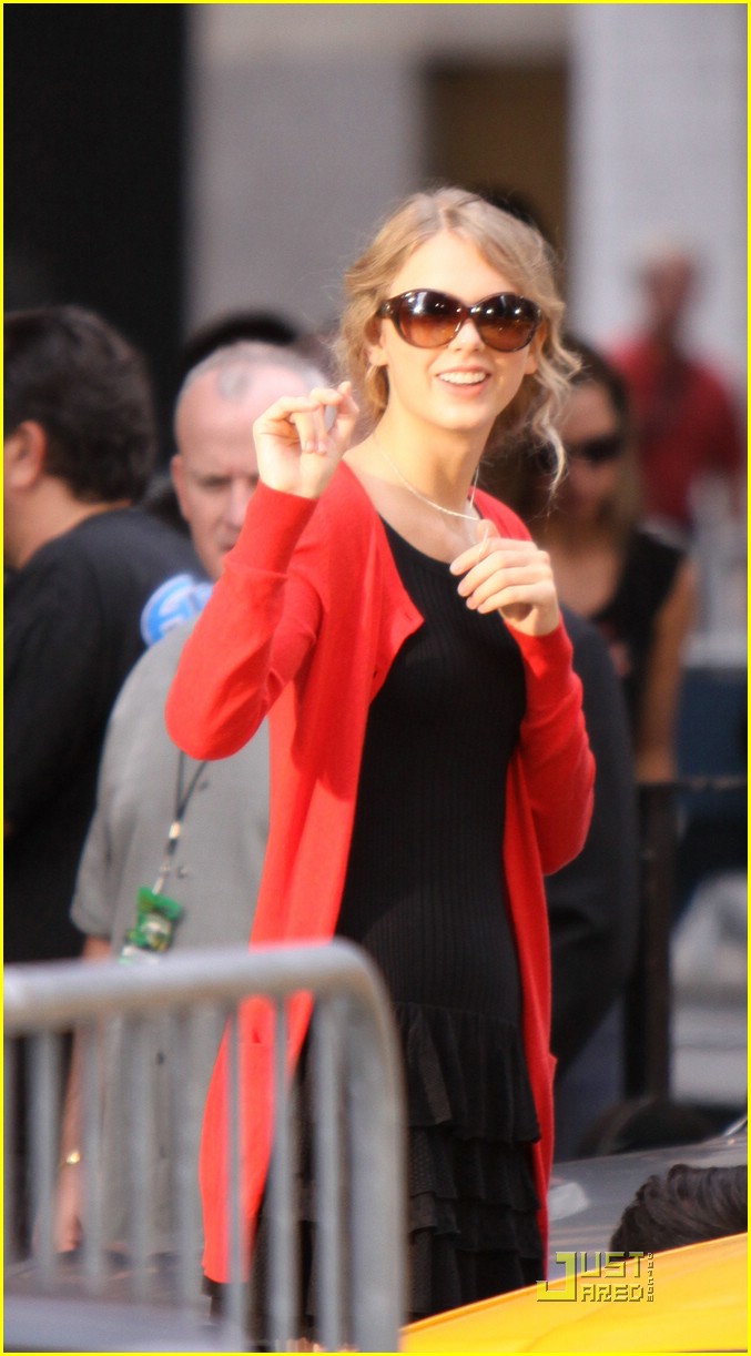 taylor swift taxi cab 07