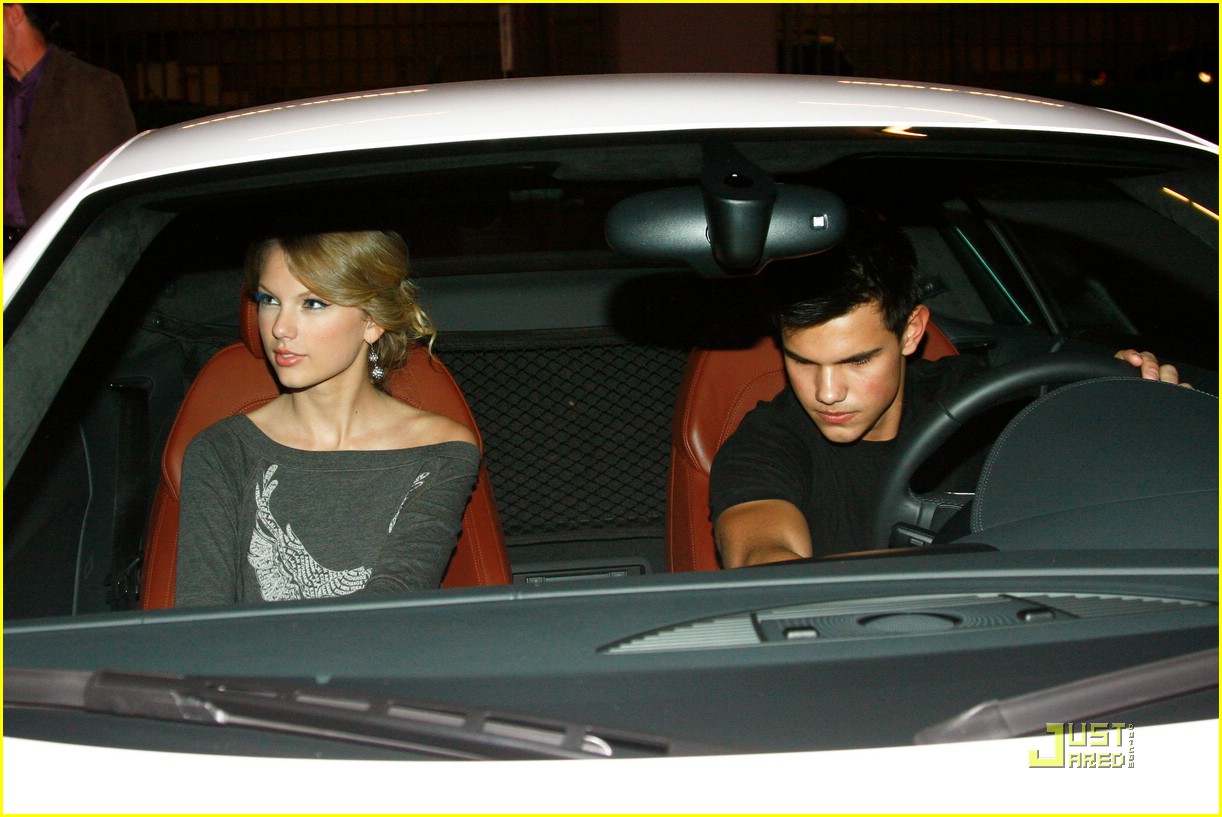 Taylor Lautner & Taylor Swift: Cruising The Town: Photo 331331 | Taylor  Lautner, Taylor Swift Pictures | Just Jared Jr.