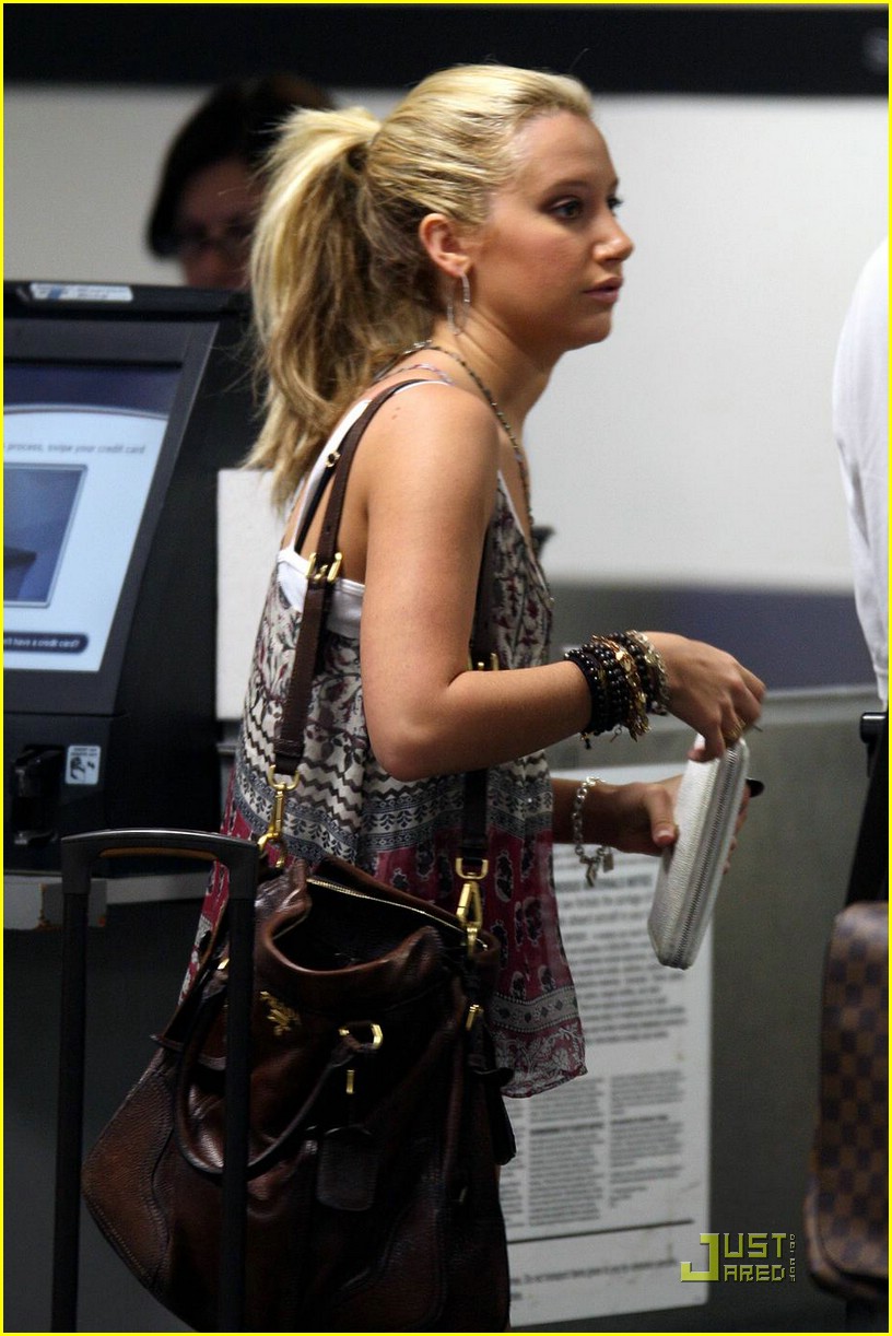 ashley tisdale scurries scottsdale 05