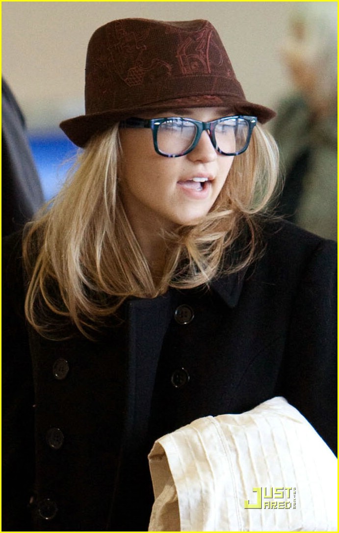 emily osment lax laughy 04