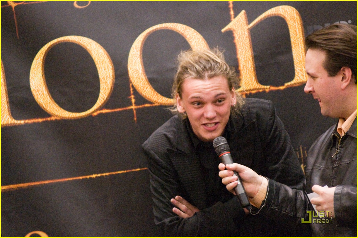 jamie campbell bower hot topic hot 16