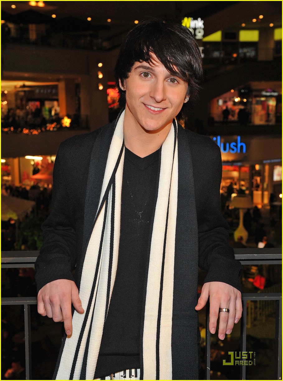 mitchel musso holiday hope 29