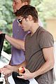 zac efron apple a day 01