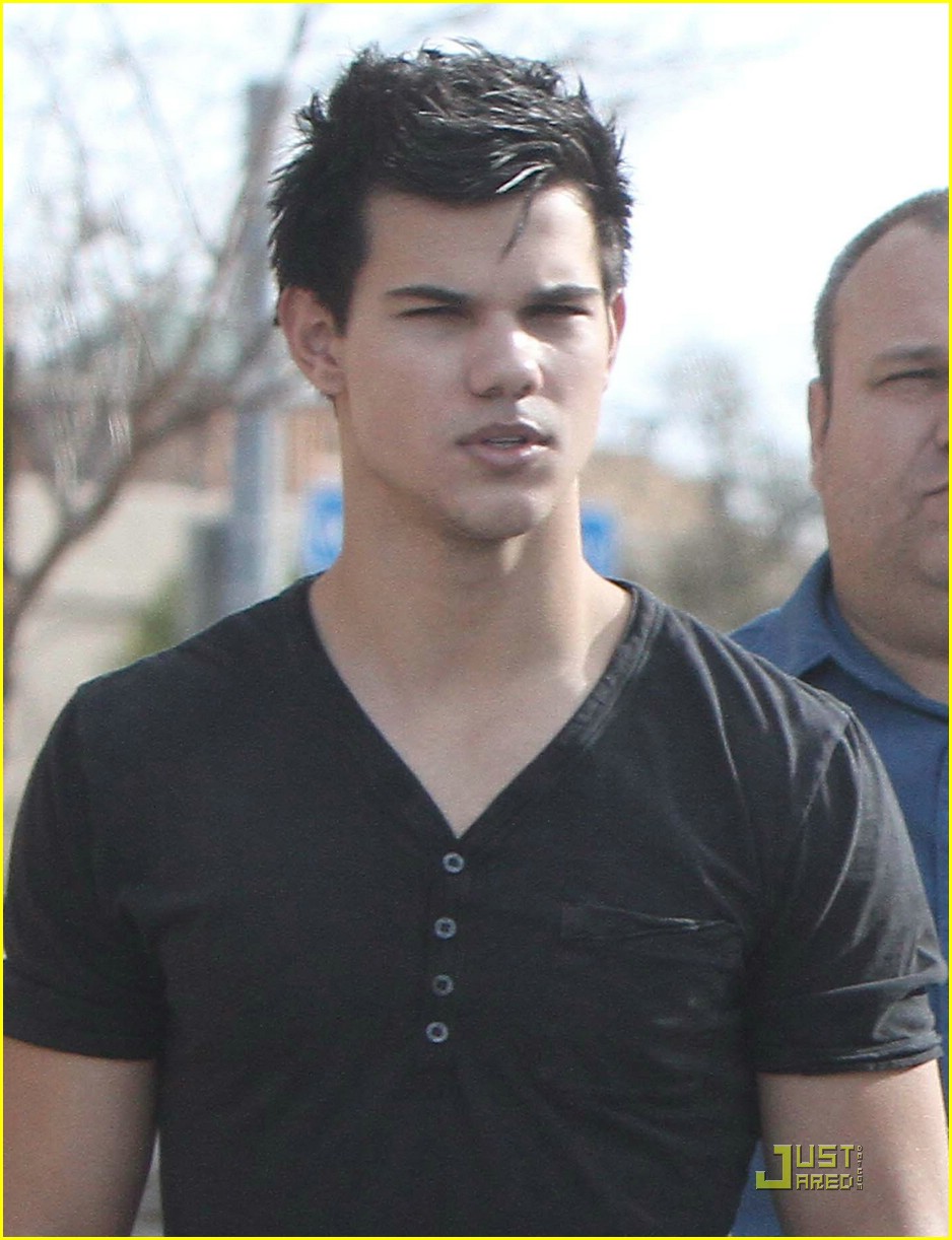 Taylor Lautner: 'Twilight Saga' Was Some of the Most Amazing Years of My  Life!: Photo 2754403 | Taylor Lautner Photos | Just Jared: Entertainment  News