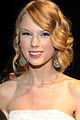 taylor swift fave female pca awards 30