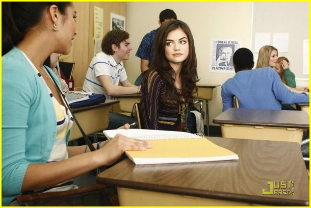 lucy hale pretty liars first look 05