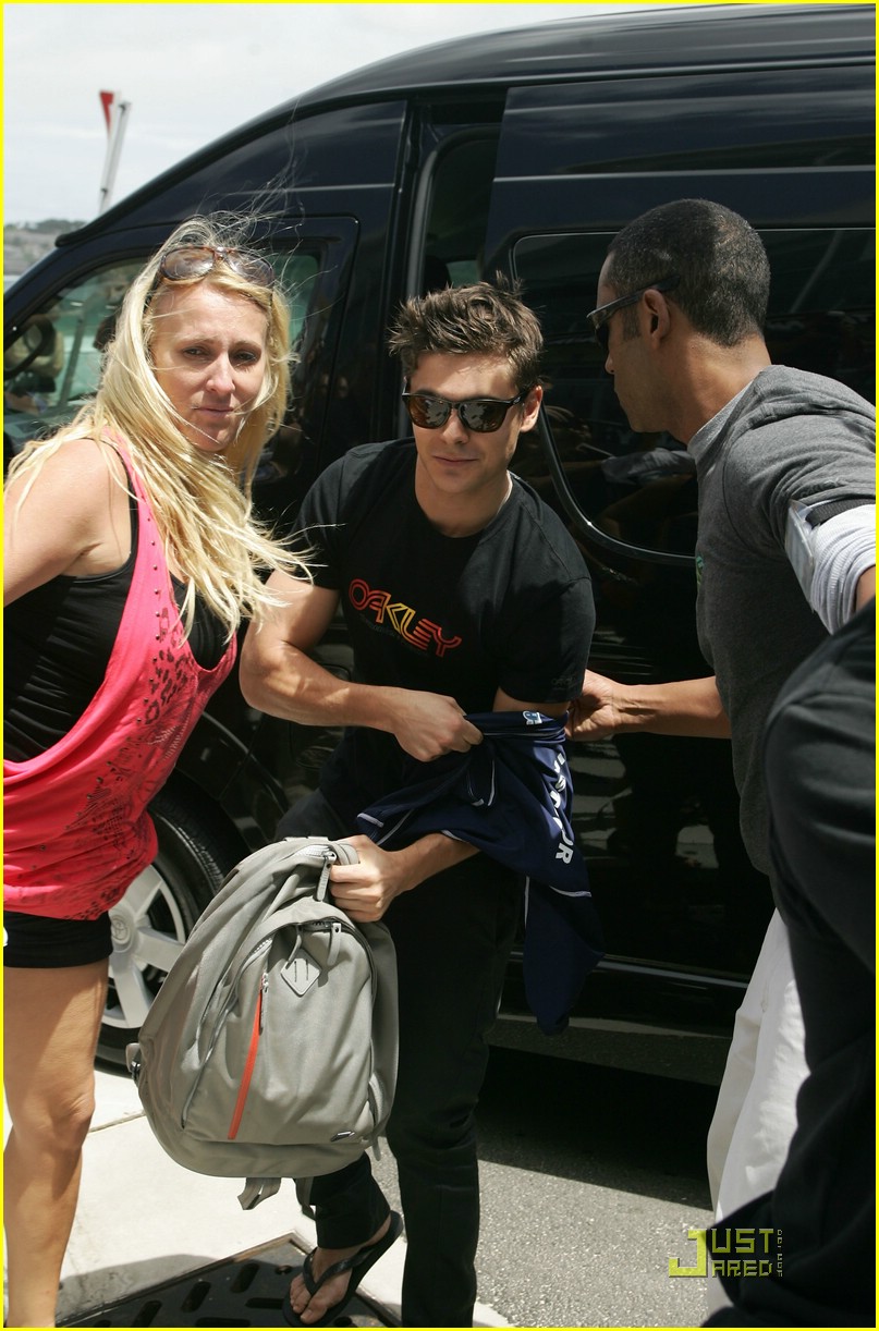zac efron learn surf 22