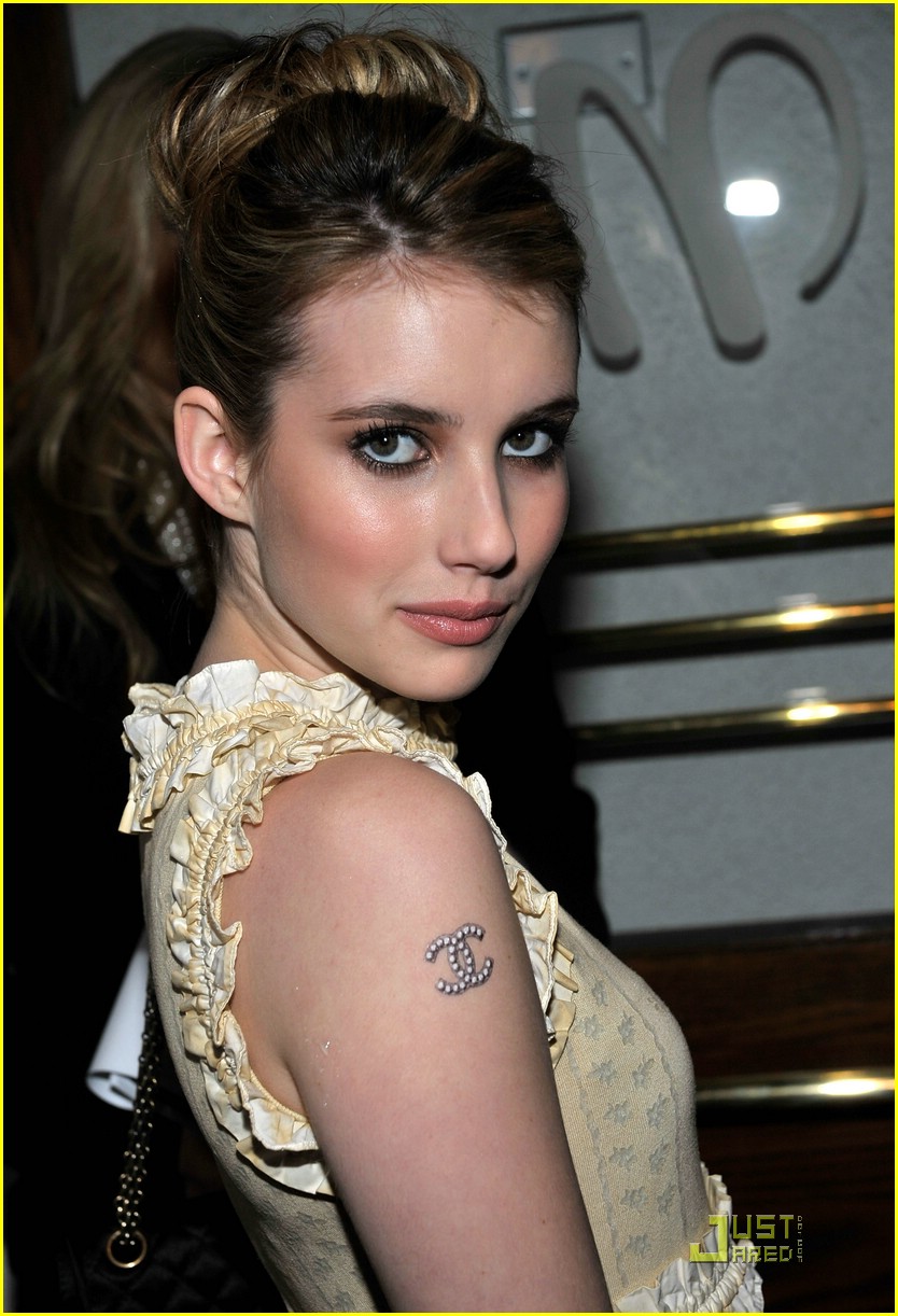 emma roberts lily collins chanel 03