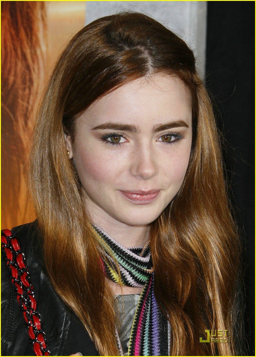lily collins brittany curran last song 18