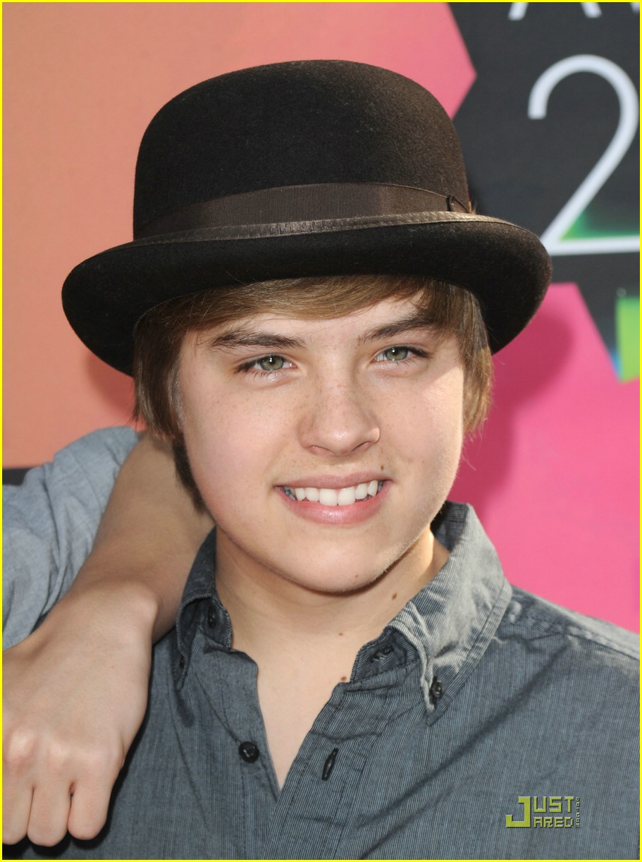 dylan cole sprouse kca awards 02