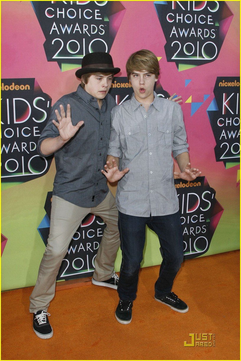 dylan cole sprouse kca awards 15