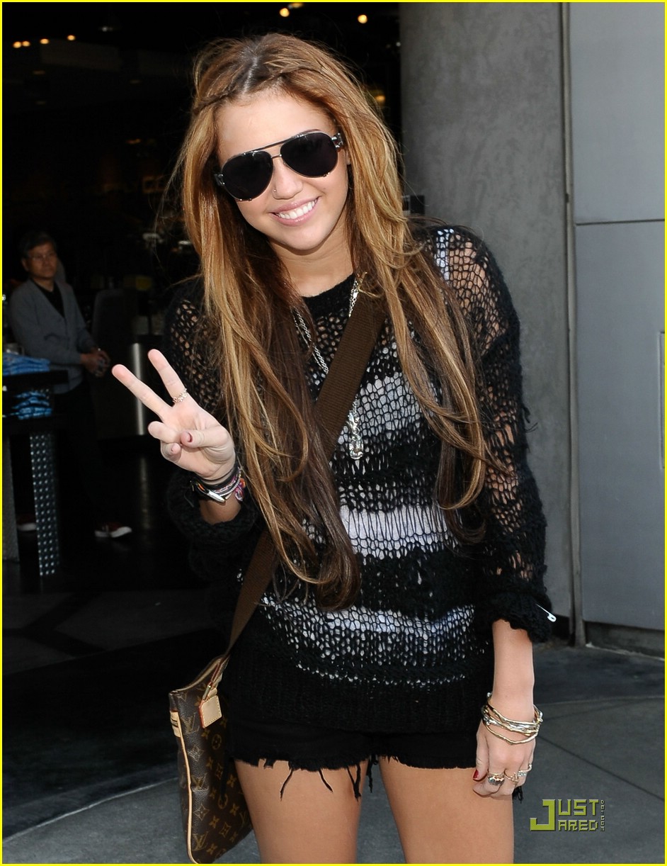 miley cyrus peace out 05