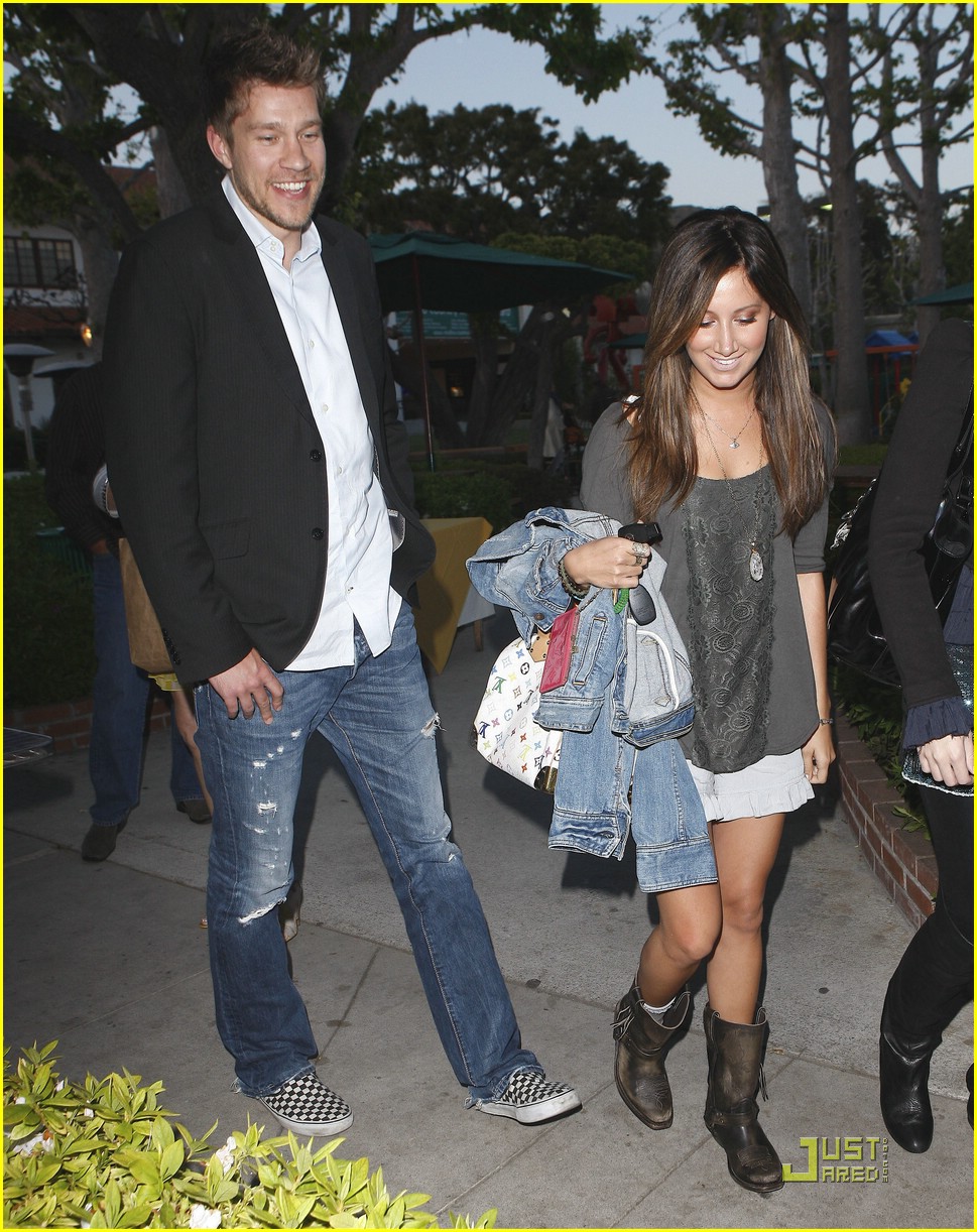 ashley tisdale mothers day 07
