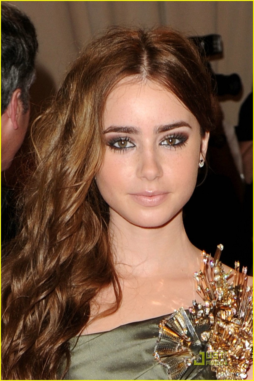 lily collins costume gala 02