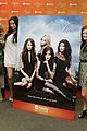 pretty little lairs grove signing 20