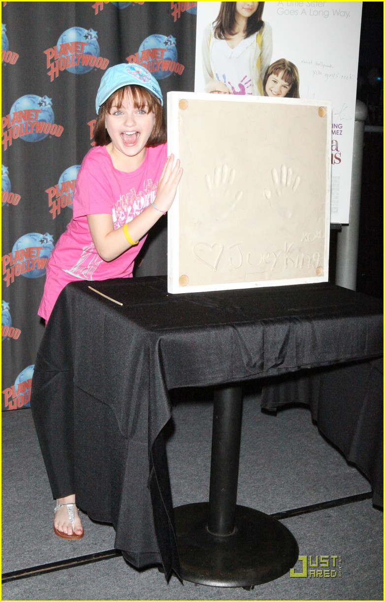 joey king empire state 00